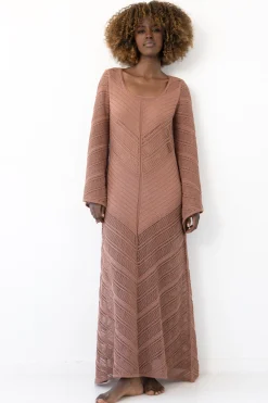 Sukienki Na Co Dzień | Sukienki Boho>Fobya Długa ażurowa sukienka boho F2035 mocha