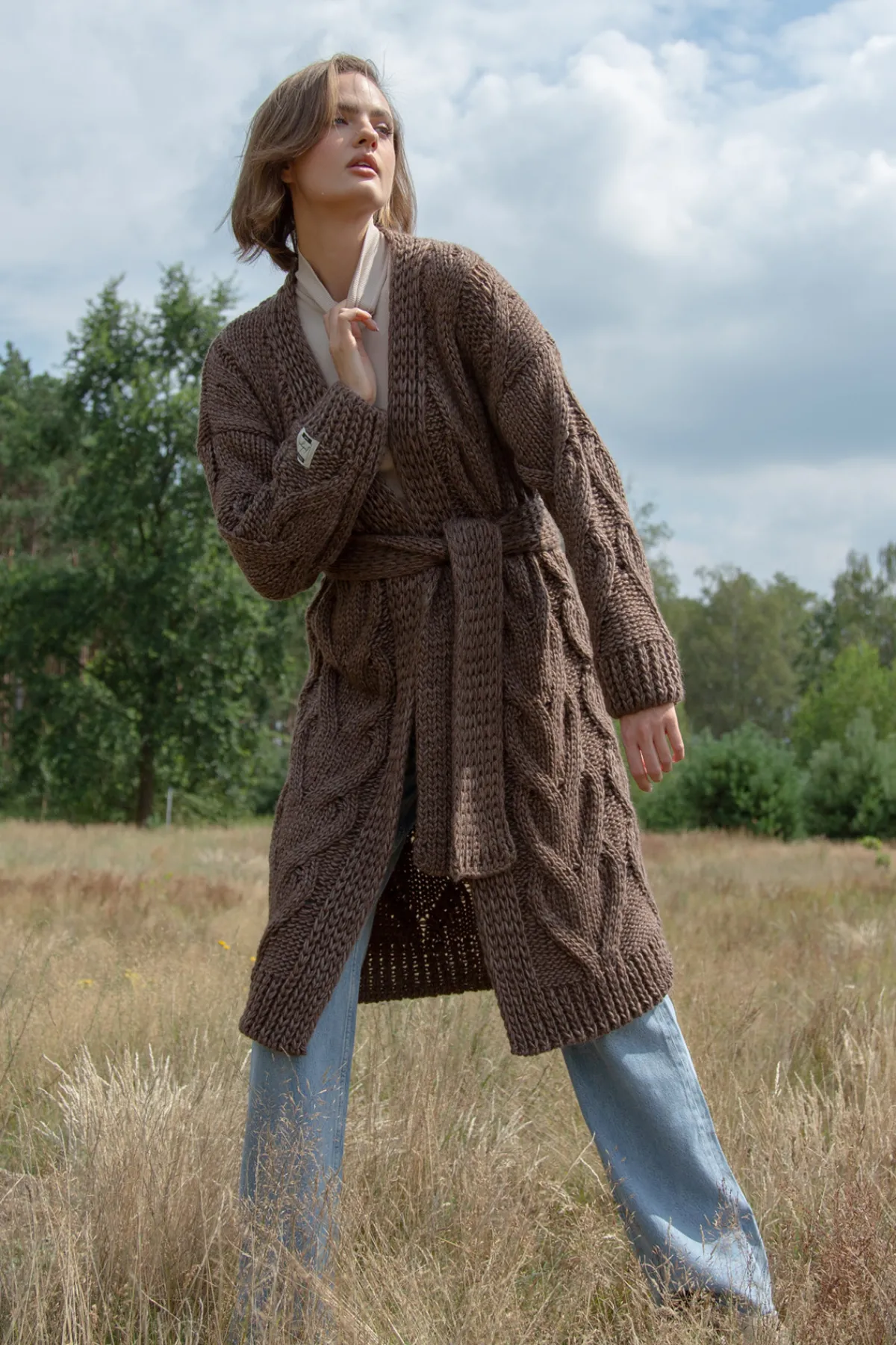 Kardigany Na Jesień I Zimę | Kardigany Z Paskiem>Fobya Długi wełniany Kardigan z ozdobnym grubym splotem Chunky Knit F1261 espresso