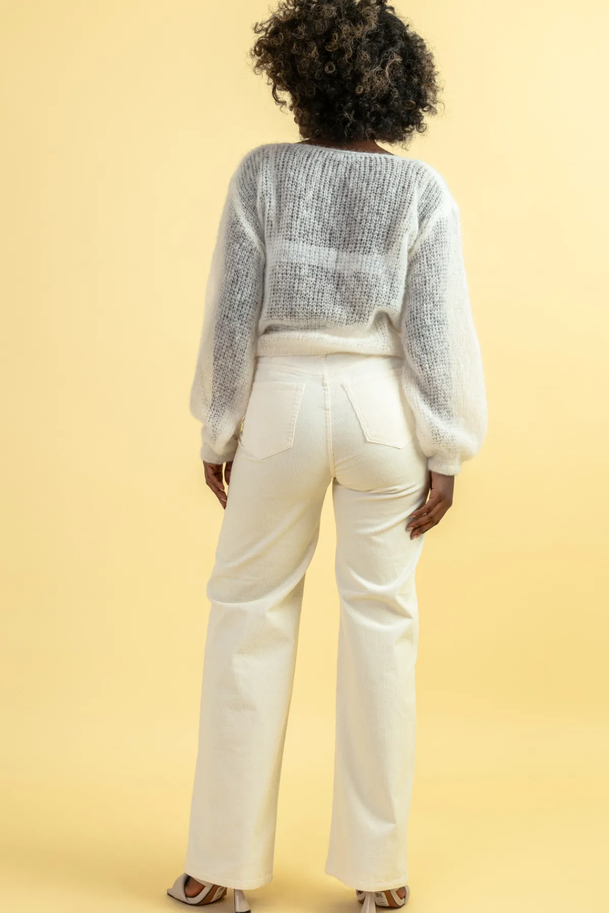 Swetry Oversize | Swetry Eleganckie>Fobya Lekki sweter z wełny alpaki F1663 ecru