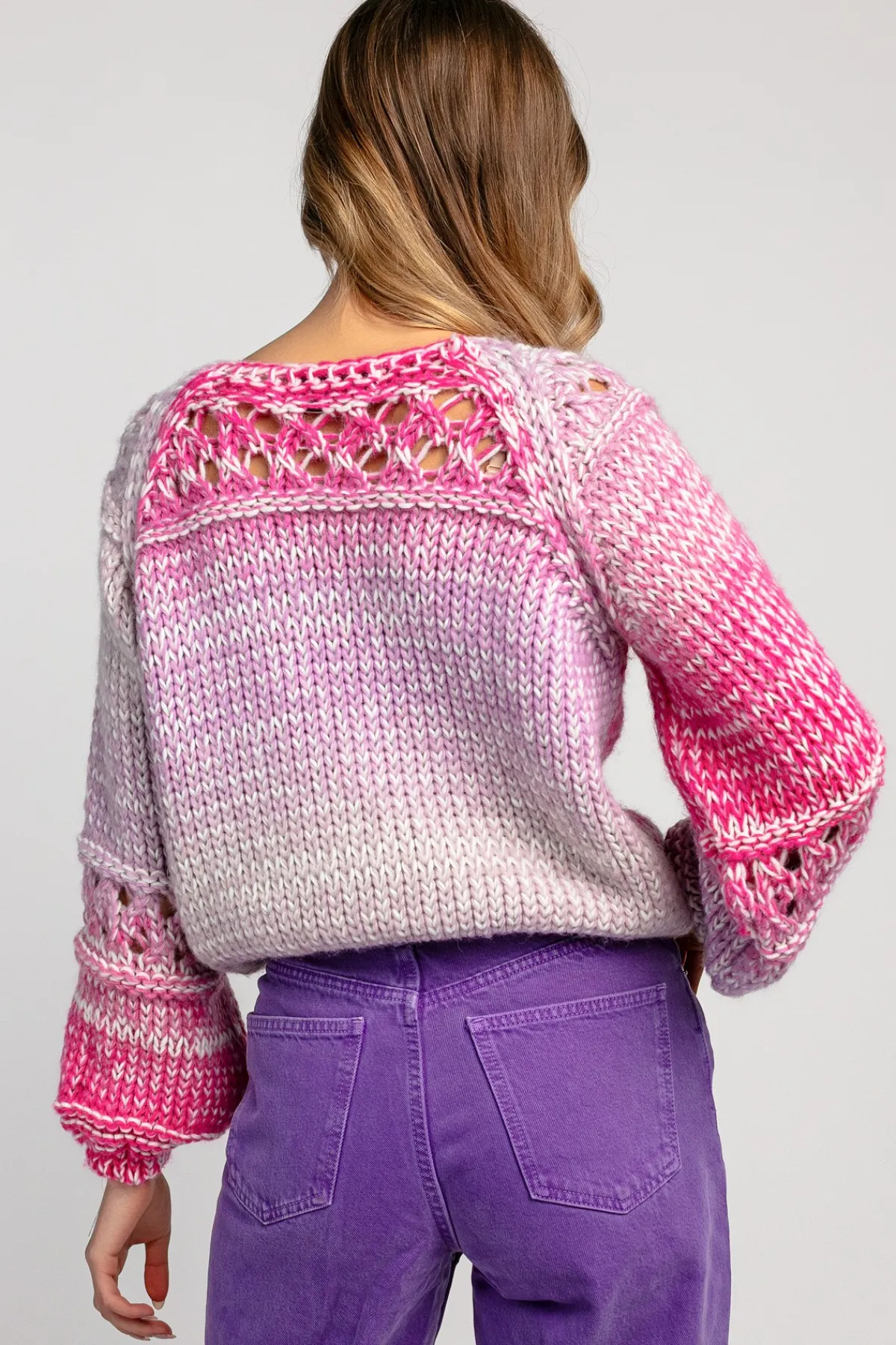 Swetry Ażurowe | Swetry Kolorowe>Fobya Sweter ażurowy o grubszym splocie chunky knit F1976 różowy