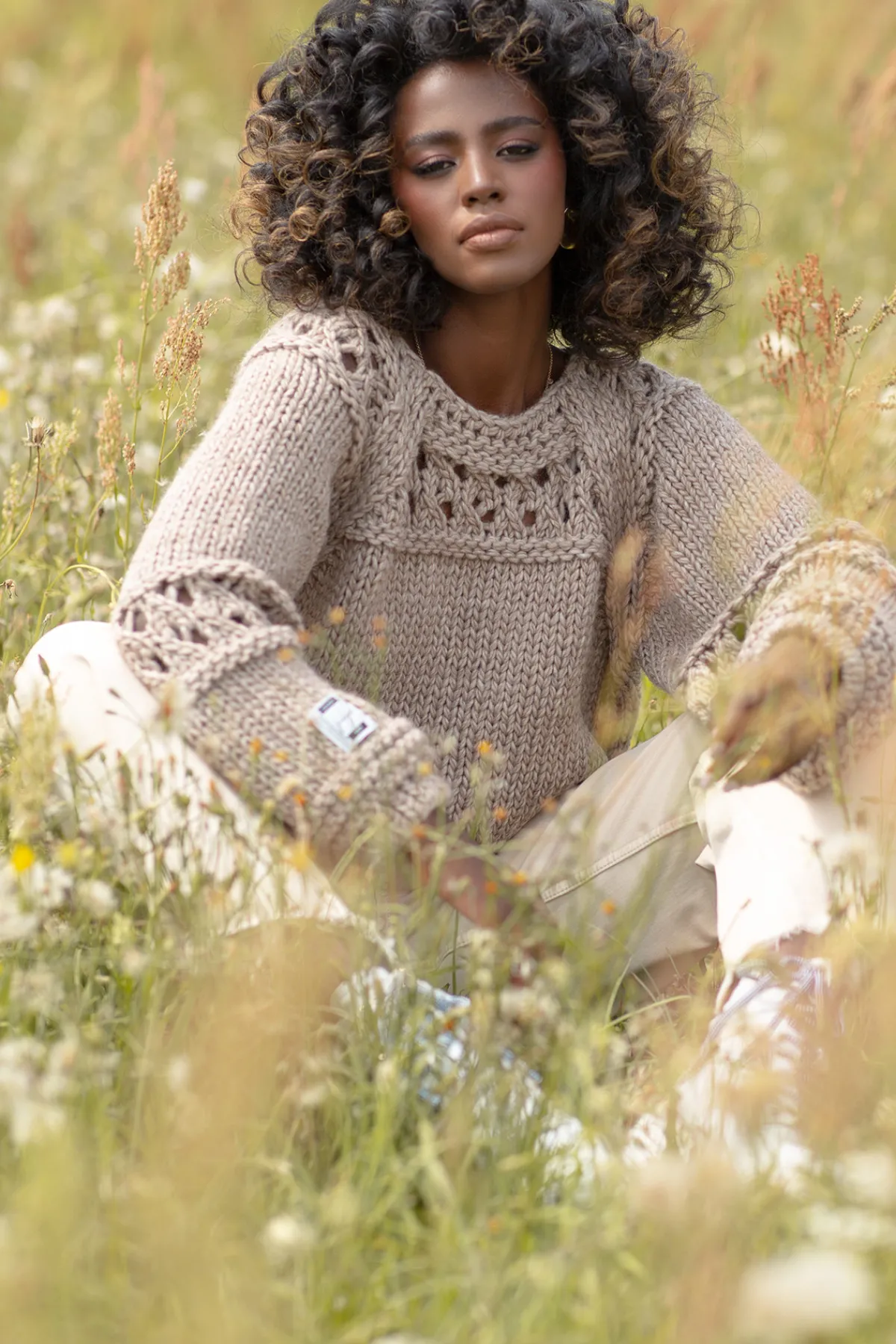 Swetry Na Jesień I Zimę | Ciepłe Swetry>Fobya Sweter z ażurem o grubszym splocie Chunky Knit F1260 mocca