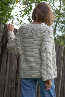 Swetry Na Jesień I Zimę | Ciepłe Swetry>Fobya Sweter z grubymi warkoczami CHUNKY KNIT F780 beżowy
